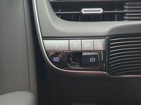 New 2026 Hyundai Ioniq 5 SEL image 25