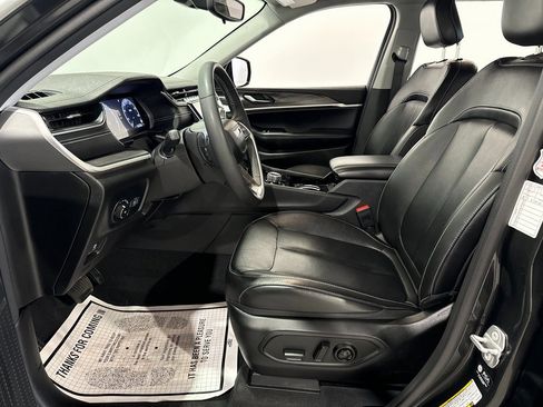 Used 2023 Jeep Grand Cherokee L Limited image 14