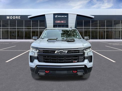 Used 2024 Chevrolet Silverado 1500 LT Trail Boss w/ Convenience Package II AWD/4WD image 3