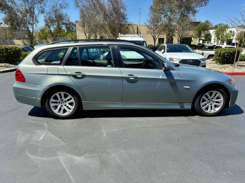 Used 2007 BMW 328i Wagon image 7