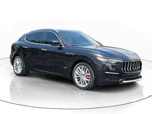 Used 2019 Maserati Levante S GranLusso AWD/4WD image 3