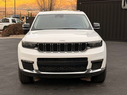 Used 2022 Jeep Grand Cherokee L Limited image 2