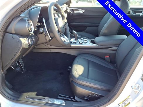 New 2025 Alfa Romeo Giulia w/ Driving Assist Package image 14