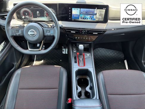 Certified 2025 Nissan Kicks SR FWD image 12