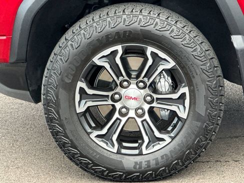 Used 2023 GMC Canyon AT4 w/ Technology Package AWD/4WD image 24