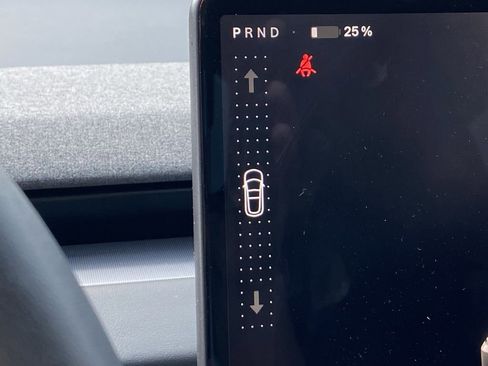 Used 2024 Tesla Model 3 Standard Range RWD image 10
