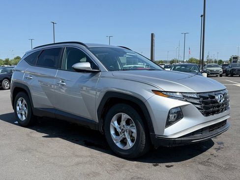 Used 2024 Hyundai Tucson SEL FWD image 3