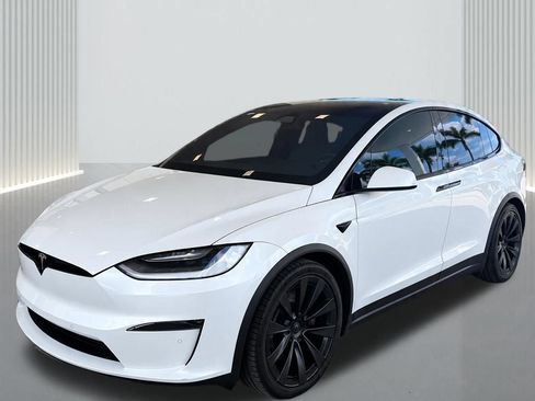 Used 2023 Tesla Model X Plaid AWD/4WD image 2