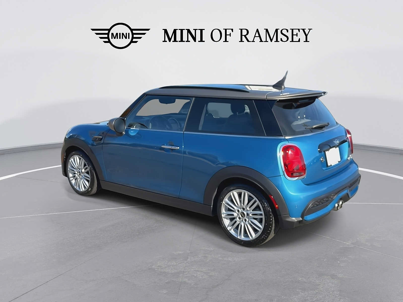Used 2024 MINI Cooper S FWD image 6