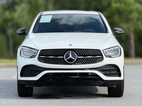 Used 2020 Mercedes-Benz GLC 300 4MATIC Coupe image 3