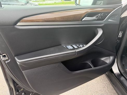 Used 2023 BMW X4 xDrive30i w/ Parking Assistance Package AWD/4WD image 10