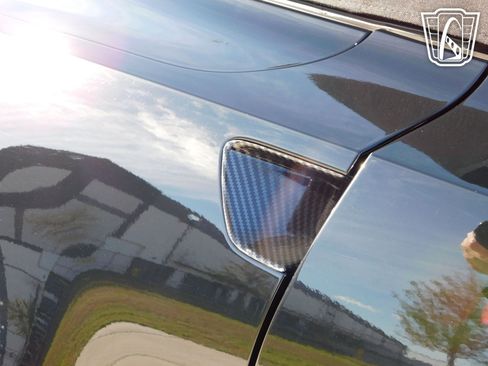 Used 2017 Chevrolet Corvette Z06 image 9