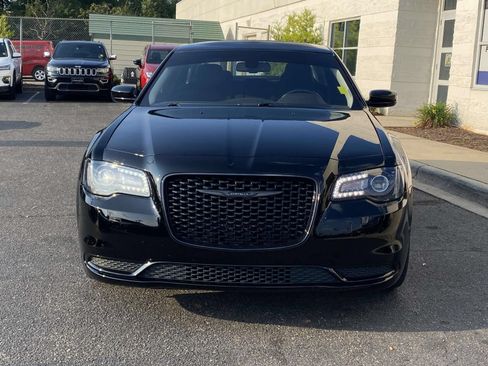 Used 2021 Chrysler 300 Touring w/ Sport Appearance Package RWD image 2