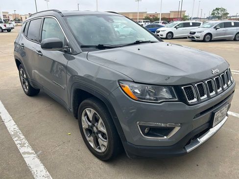 Used 2021 Jeep Compass Limited AWD/4WD image 14