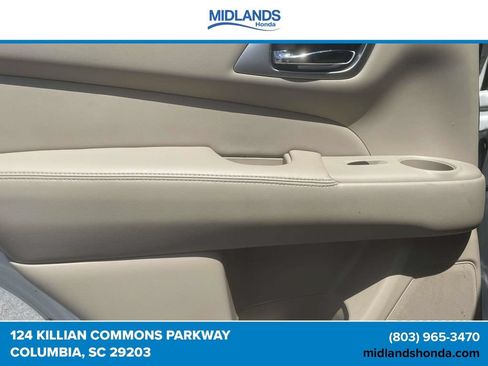 Used 2014 Nissan Pathfinder Platinum FWD image 15
