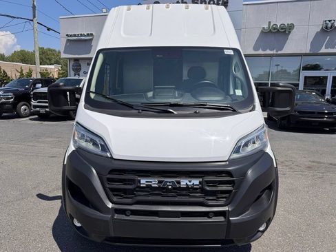 Used 2024 RAM ProMaster 3500 w/ Delivery Van Package FWD image 2