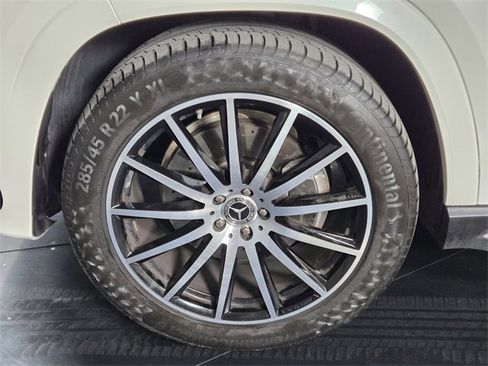Used 2024 Mercedes-Benz GLS 580 GLS 580 image 12