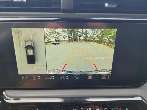 Used 2024 GMC Sierra 2500 AT4X image 23