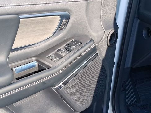 New 2025 Ford Expedition Max Platinum w/ Driver's Package image 15