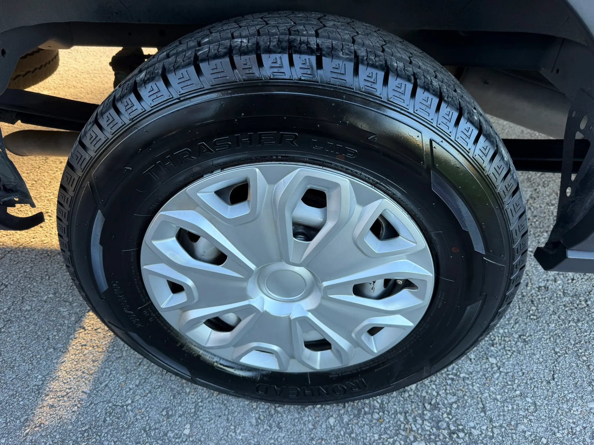 Used 2019 Ford Transit 250 148 High Roof Extended RWD image 35