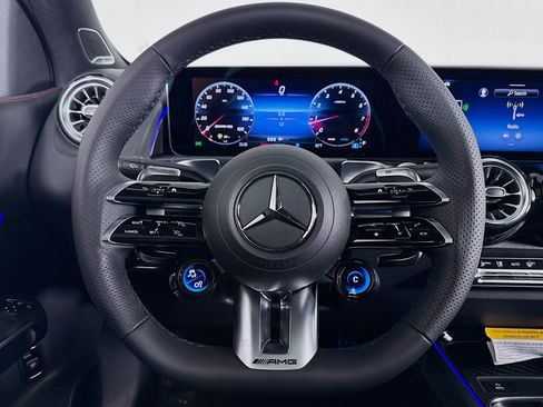 New 2026 Mercedes-Benz GLB 35 AMG 4MATIC image 17