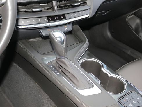 Used 2023 Cadillac CT4 Luxury image 25