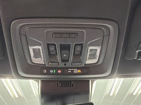 Used 2026 GMC Sierra 3500 Denali Ultimate AWD/4WD image 36