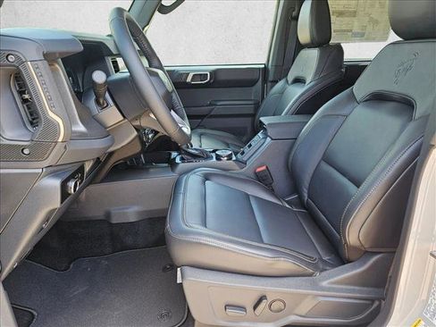 New 2026 Ford Bronco Badlands AWD/4WD image 4