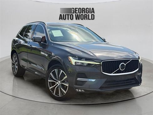 Used 2022 Volvo XC60 B5 Momentum w/ Advanced Package AWD/4WD image 9