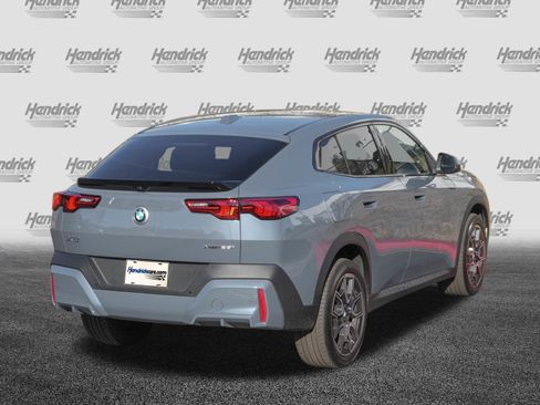 Certified 2025 BMW X2 xDrive28i image 9