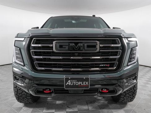 Used 2025 GMC Yukon XL AT4 Ultimate image 3