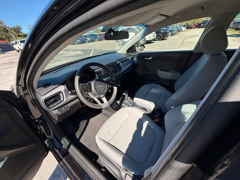Used 2018 Kia Rio LX image 14