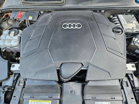 Used 2019 Audi Q8 Premium w/ Convenience Package AWD/4WD image 23