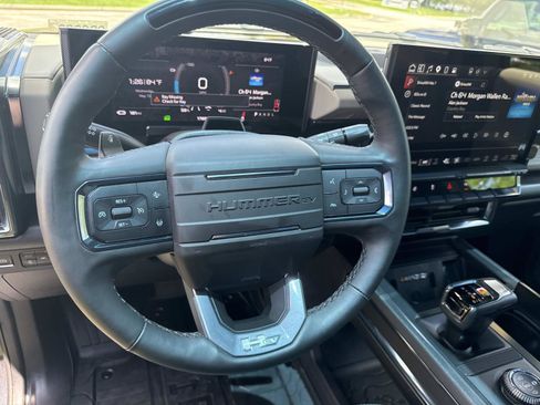 Used 2026 GMC Hummer EV SUV AWD/4WD image 27