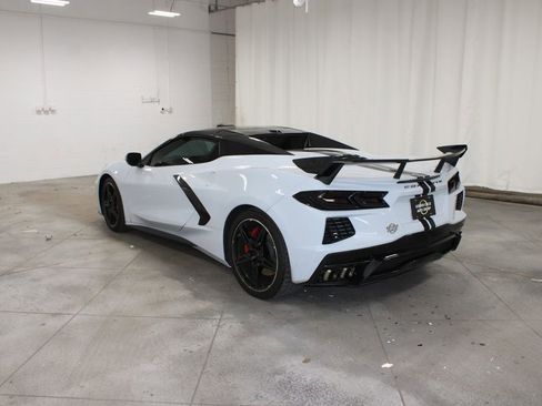 Used 2021 Chevrolet Corvette Stingray Preferred Conv w/ Z51 Performance Package RWD image 7