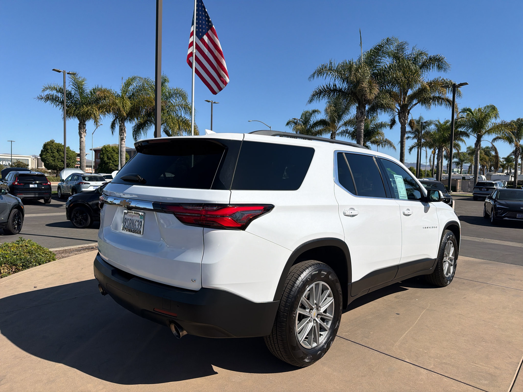 Used 2022 Chevrolet Traverse LT FWD image 5