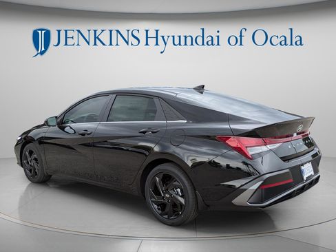 New 2026 Hyundai Elantra SEL Sport Premium FWD image 7