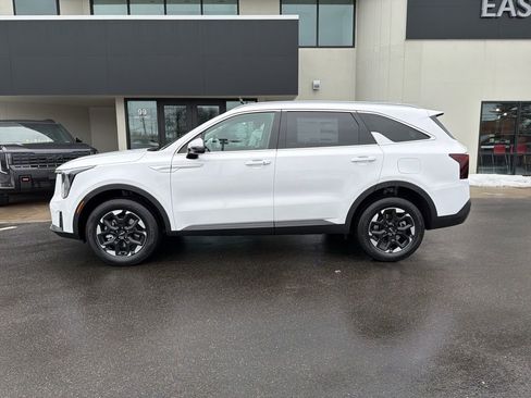 New 2026 Kia Sorento S AWD/4WD image 2