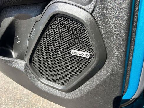 Used 2021 Jeep Renegade Latitude w/ Sun & Sound Group image 13