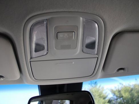 Certified 2022 Kia Niro EX w/ Cold Weather Package image 15