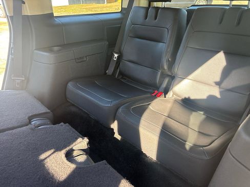 Used 2018 Ford Flex Limited FWD image 18