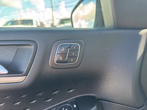 Used 2020 Ford Escape SEL image 42