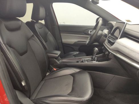 Used 2023 Jeep Compass Latitude w/ Convenience Group AWD/4WD image 21