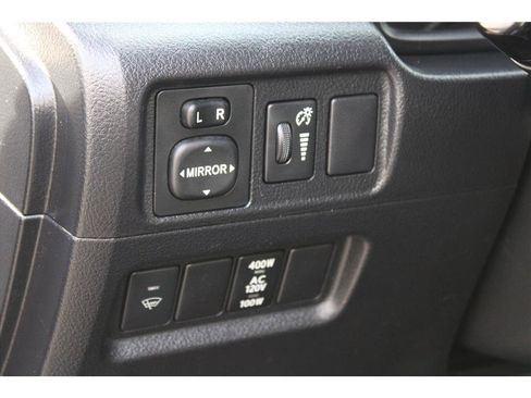 Used 2016 Toyota 4Runner SR5 Premium image 15