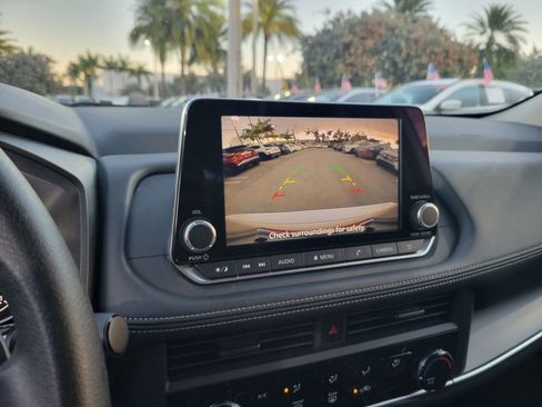 Certified 2025 Nissan Rogue S image 23