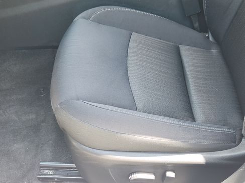 Used 2025 Nissan Altima 2.5 SV FWD image 24