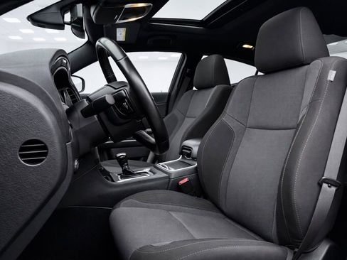 Used 2022 Dodge Charger SXT w/ Cold Weather Package image 10