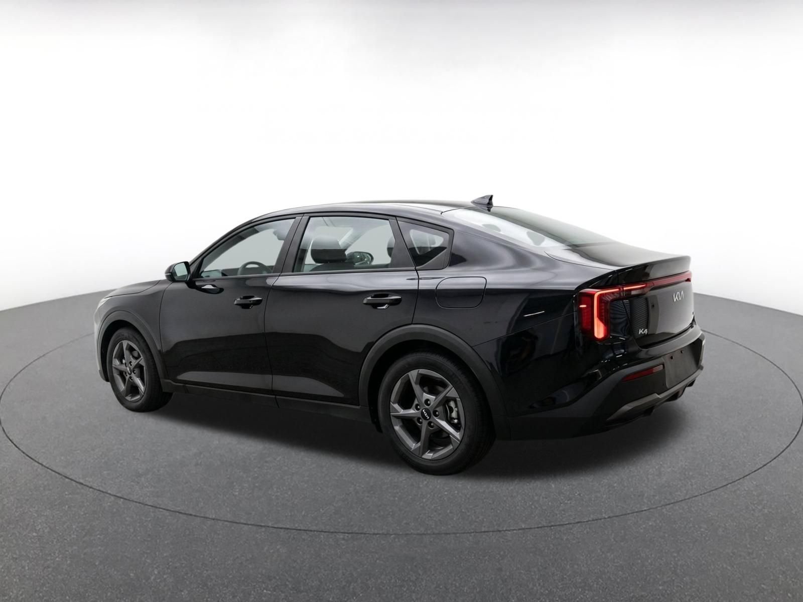 Used 2026 Kia K4 FWD image 6