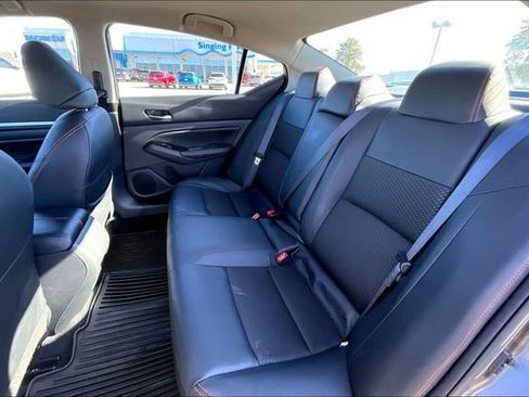 Used 2025 Nissan Altima 2.5 SR image 19