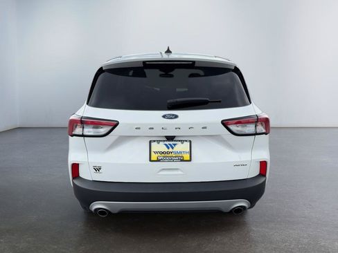 Used 2022 Ford Escape SE AWD/4WD image 4